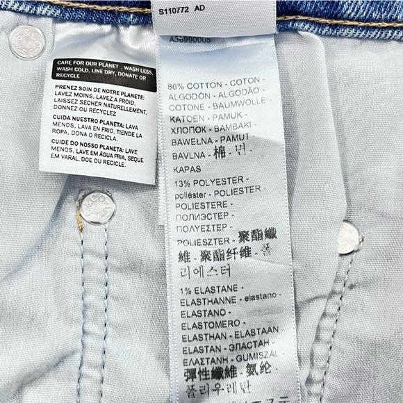 NWOT Levi’s Silver Tab Mom Jean High Waist Distressed - Picture 13 of 15